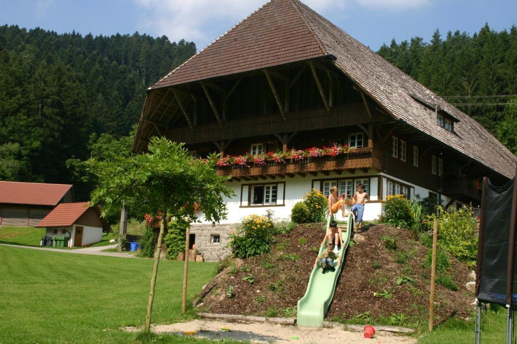 Blumbauernhof Villa กูทอัค ภายนอก รูปภาพ